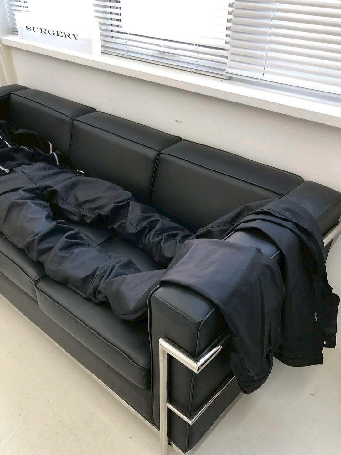 【SURGERY】surgery long length double jeans (coated black)