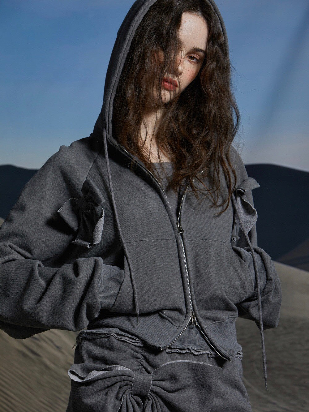 【GATELESS】RIBBON POP ZIPUP HOODIE