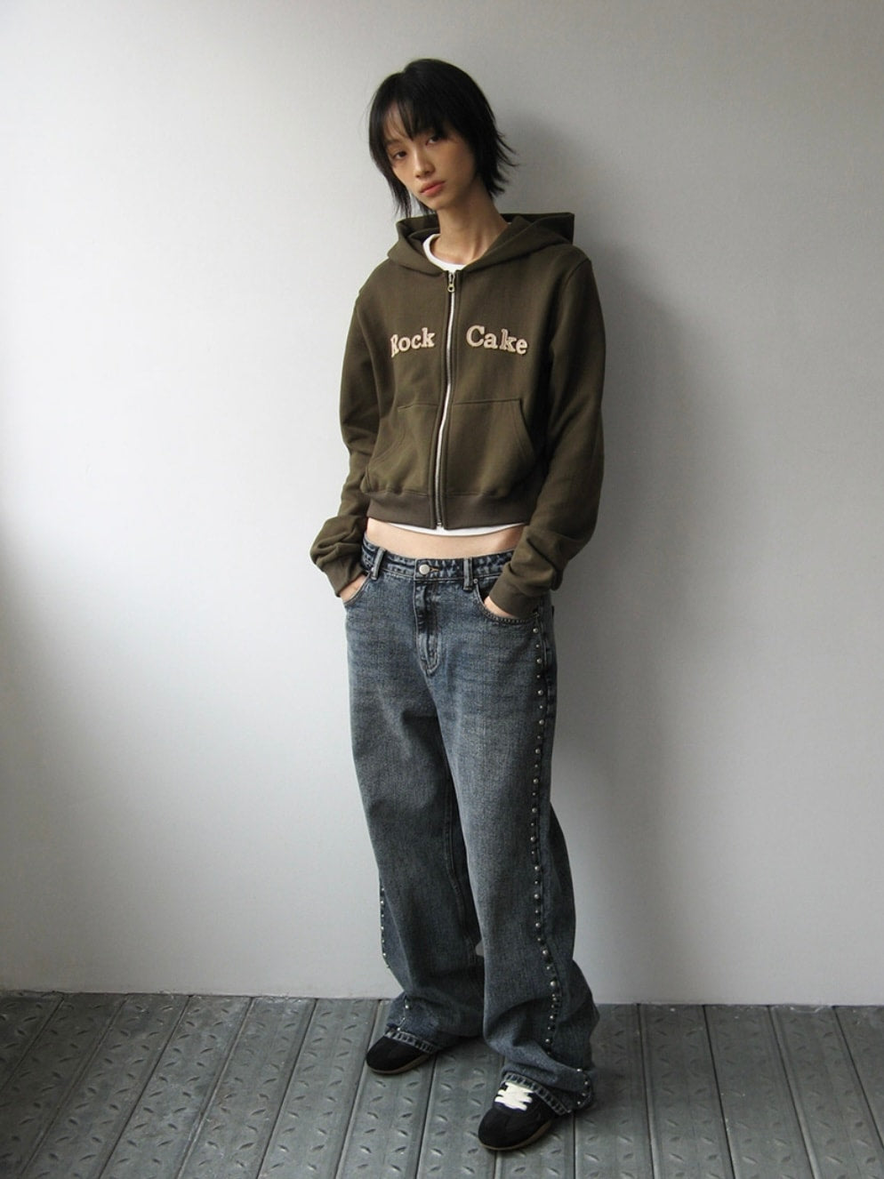 【ROCK CAKE】Studded Line Point Jeans