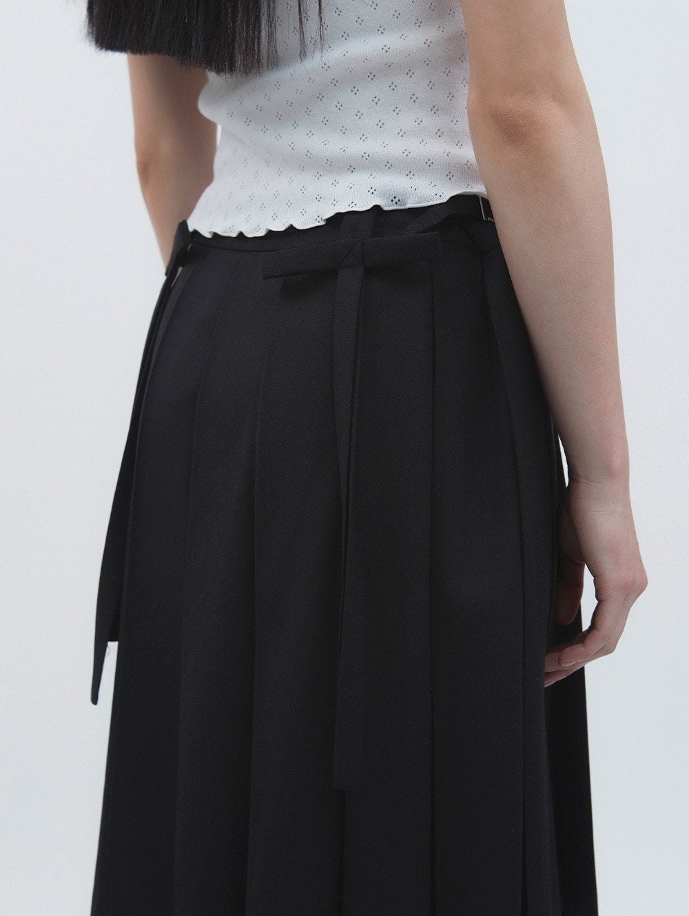 【TUOMIO】MIDI PLEATS RIBBON CULOTTES