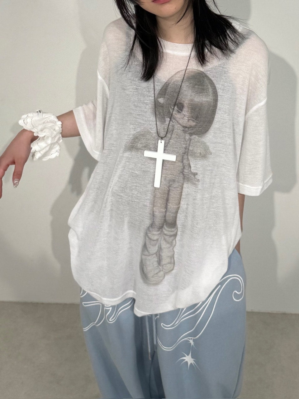 国際配送【Nerd out XU】Girl is angel see-through tee (2color)