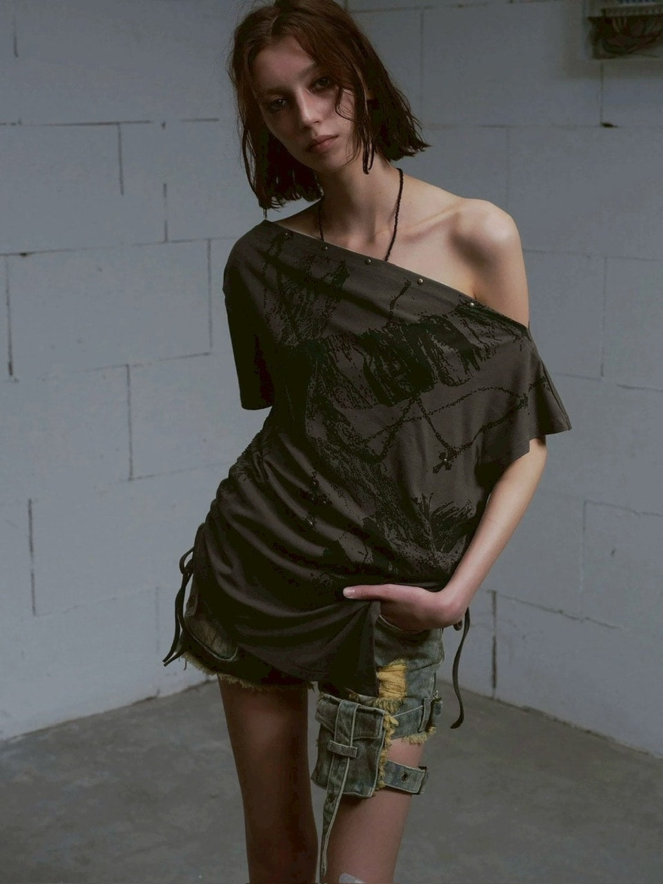 【Cest Nous】Off-shoulder ruched T-shirt / 【セヌー】オフショルダー半袖Tシャツ