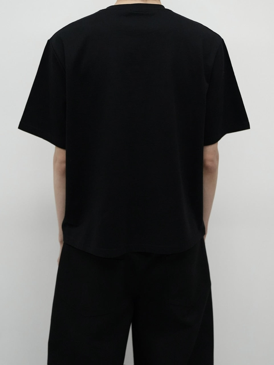 【CS】2-PIECE CROPPED PACK TEE