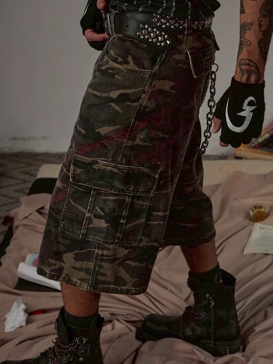 【DND4DES】CAMO BIG-POCKET GRAFFITI CARGO SHORTS