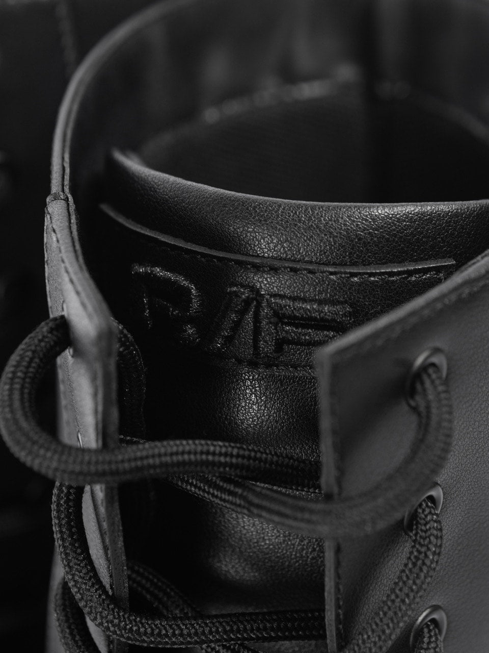 【F.V.V.O】R/F 1.0 IRONCLAD BEETLEPU BOOTS - MID TOP / 【フリーワールドオーダー(エフヴィーヴィーオー)】スニーカーライクミドルブーツ