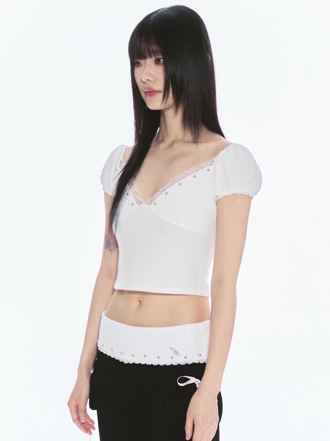 【CHERRYQUIRI】floral lace puff tee