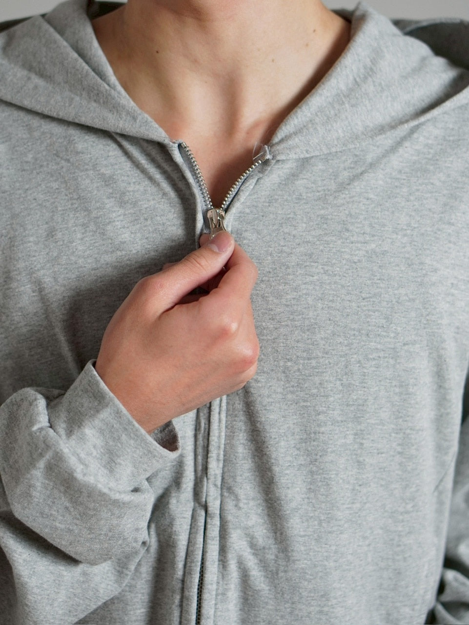 受注制【Chikashitsu +】light touch cropped hoodie / 【チカシツプラス】 ライトタッチクロップドパーカー (3color)