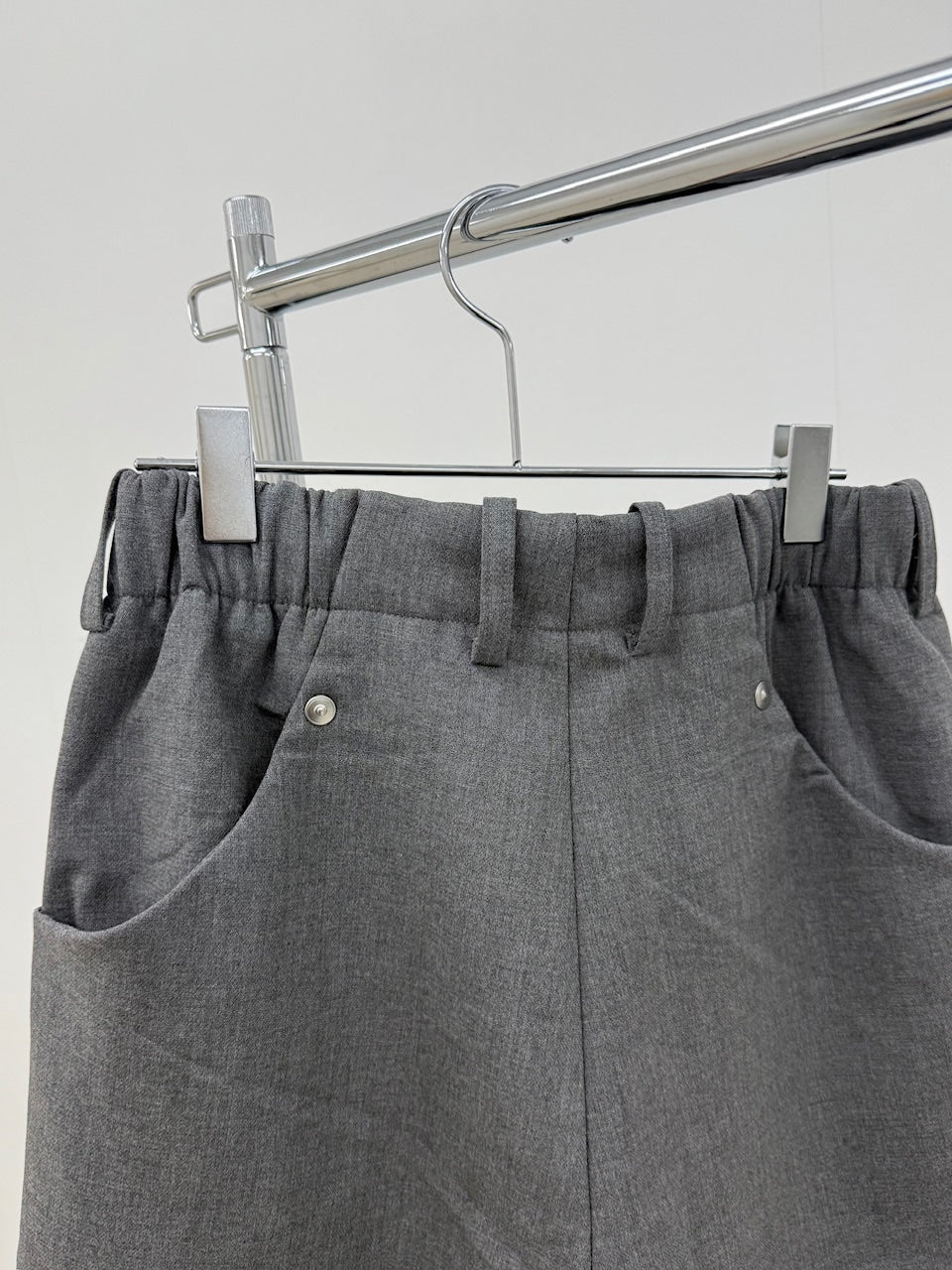 【Nerd out XU】side tuck slacks / 【ナードアウトエックスユー】サイドタックスラックス (2color)