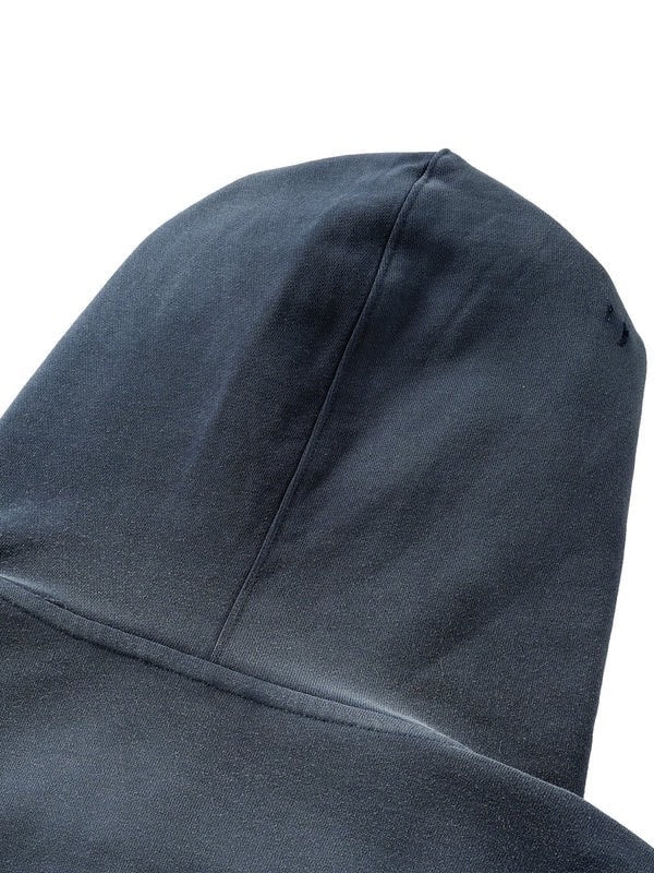 【The Boy Has No Patience】Knife-Cut Destruction Spray-Colored Sweatshirt / 【ザボーイハズノーペーシェンス】グラフィックスプレーカラープルオーバーパーカー