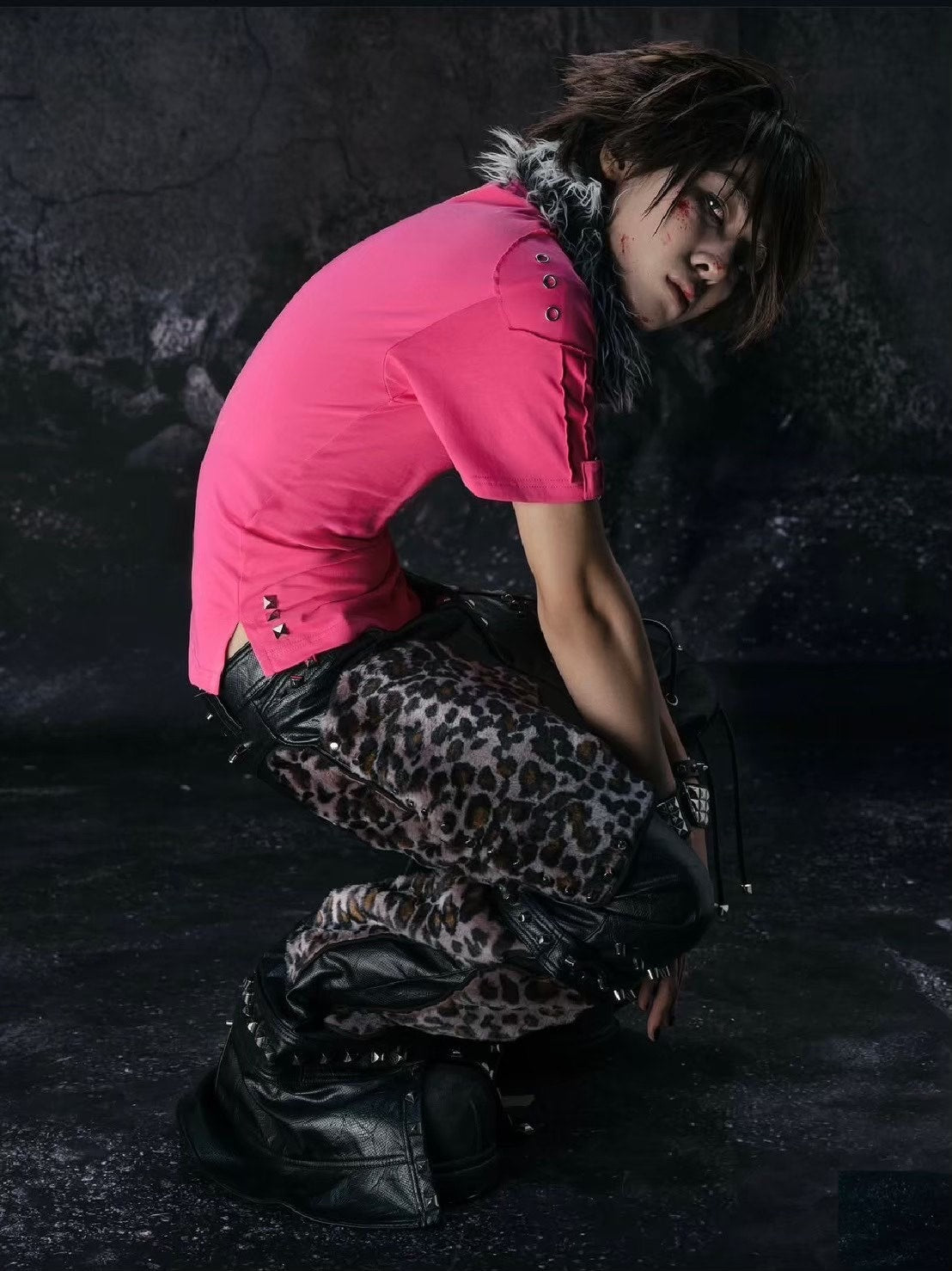 【Cozy world Wide】"BBY TECHBOI" FUR POLO / 【コージーワールドワイド】ロゴグラフィックファーカラー半袖ポロシャツ