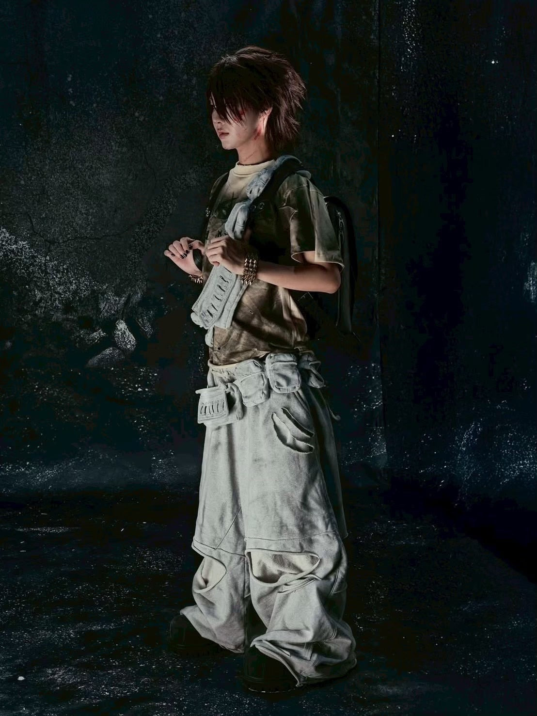 【Cozy world Wide】"CHAOS GIRL" WAXED T SHIRT / 【コージーワールドワイド】ロゴグラフィックウォッシュ半袖Tシャツ