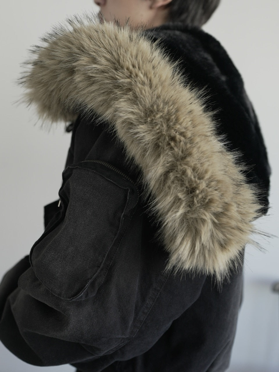 【CHIKASHITSU PLUS HIGH】N-2B cropped hood blouson (denim)