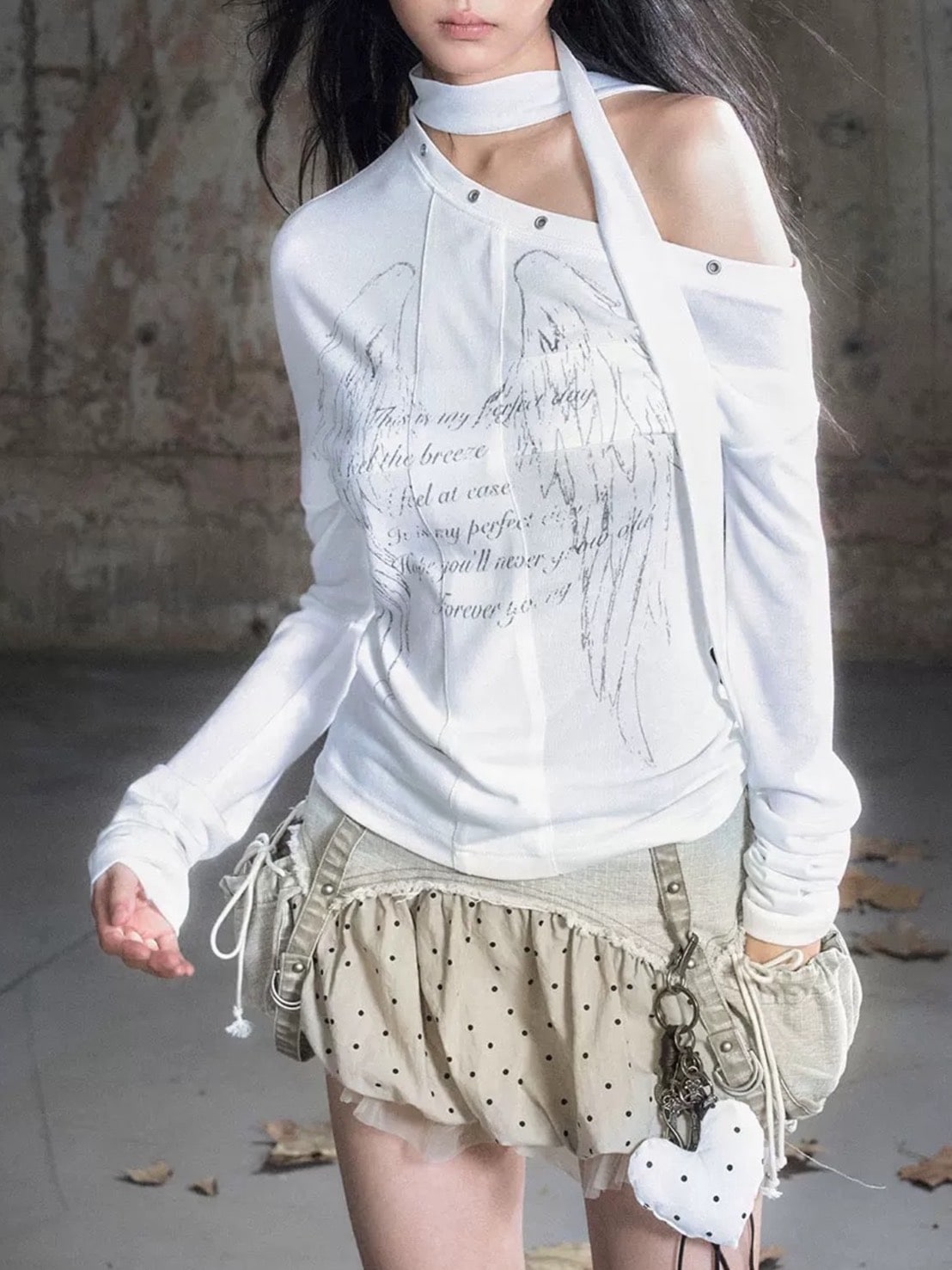 【Cest Nous】White Wing Graffiti Top / 【セヌー】タイ付きワンショルダー長袖トップス