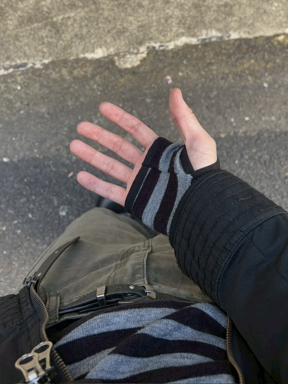 受注制【youll】asymmetry border henley hoodie (2color)