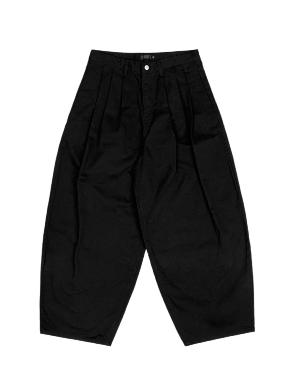 受注制【Chikashitsu +】three pleats chino wide pants
