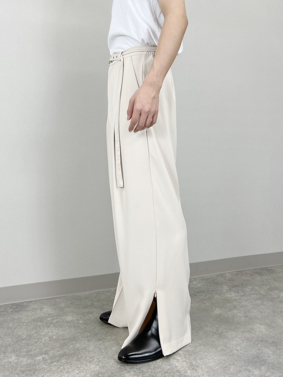 受注制【Chikashitsu +】set up zipper belt slacks (2color)