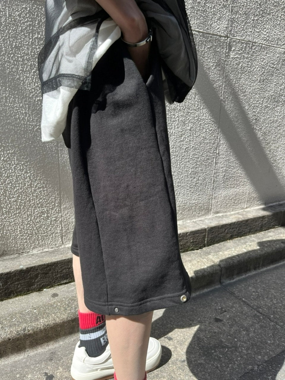 受注制【Chikashitsu +】side button sweat shorts (3color)