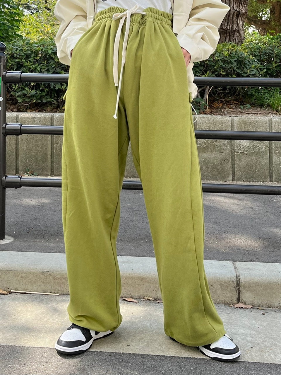 【Chikashitsu +】side button balloon sweat pants (3color)