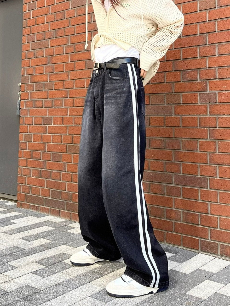 受注制【Chikashitsu +】oversized side line denim pants (2color)