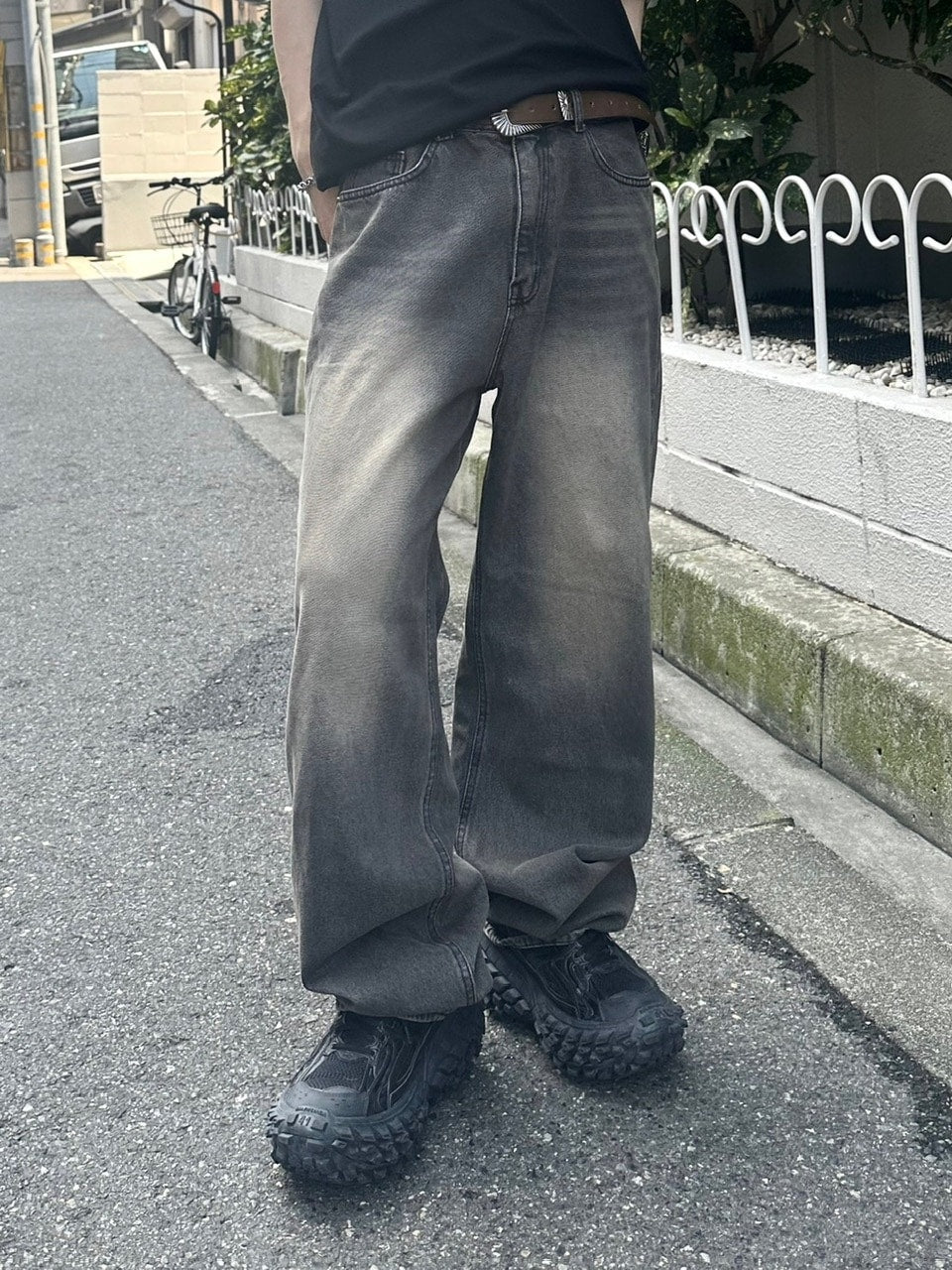 大阪店WEB限定受注制【Chikashitsu +】smokey brush deim pants (2color)