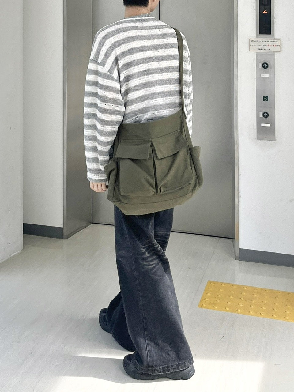 受注制【youll】pocket shoulder bag (2color)