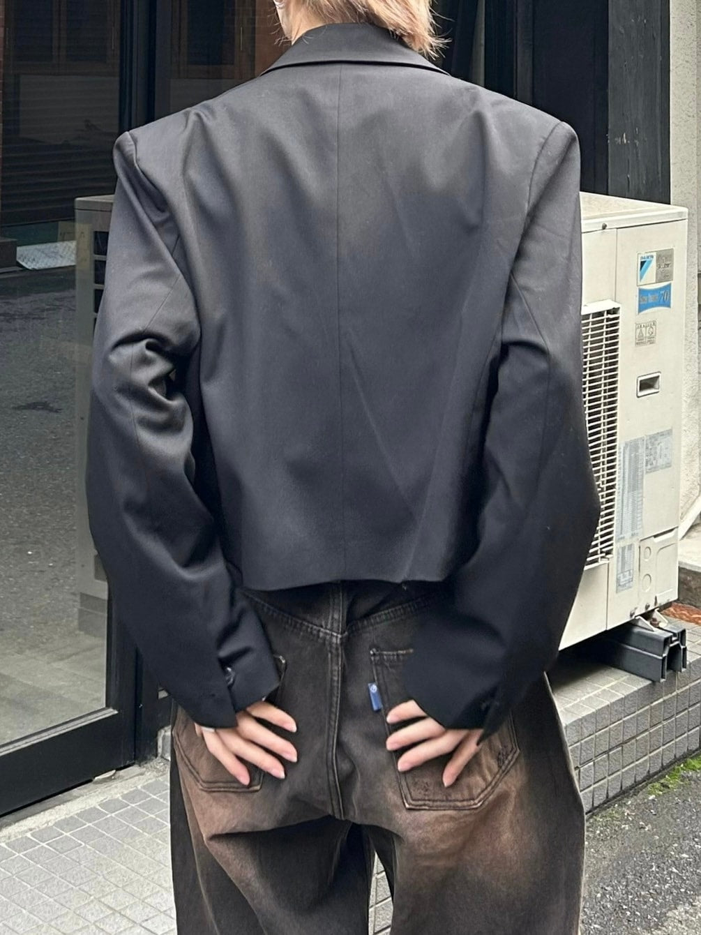 【Chikashitsu +】cropped single jacket (2color)