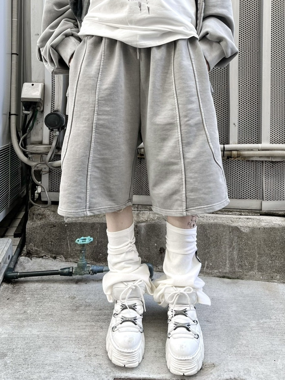 受注制【Never mind the XU】pigment line shorts (2color)