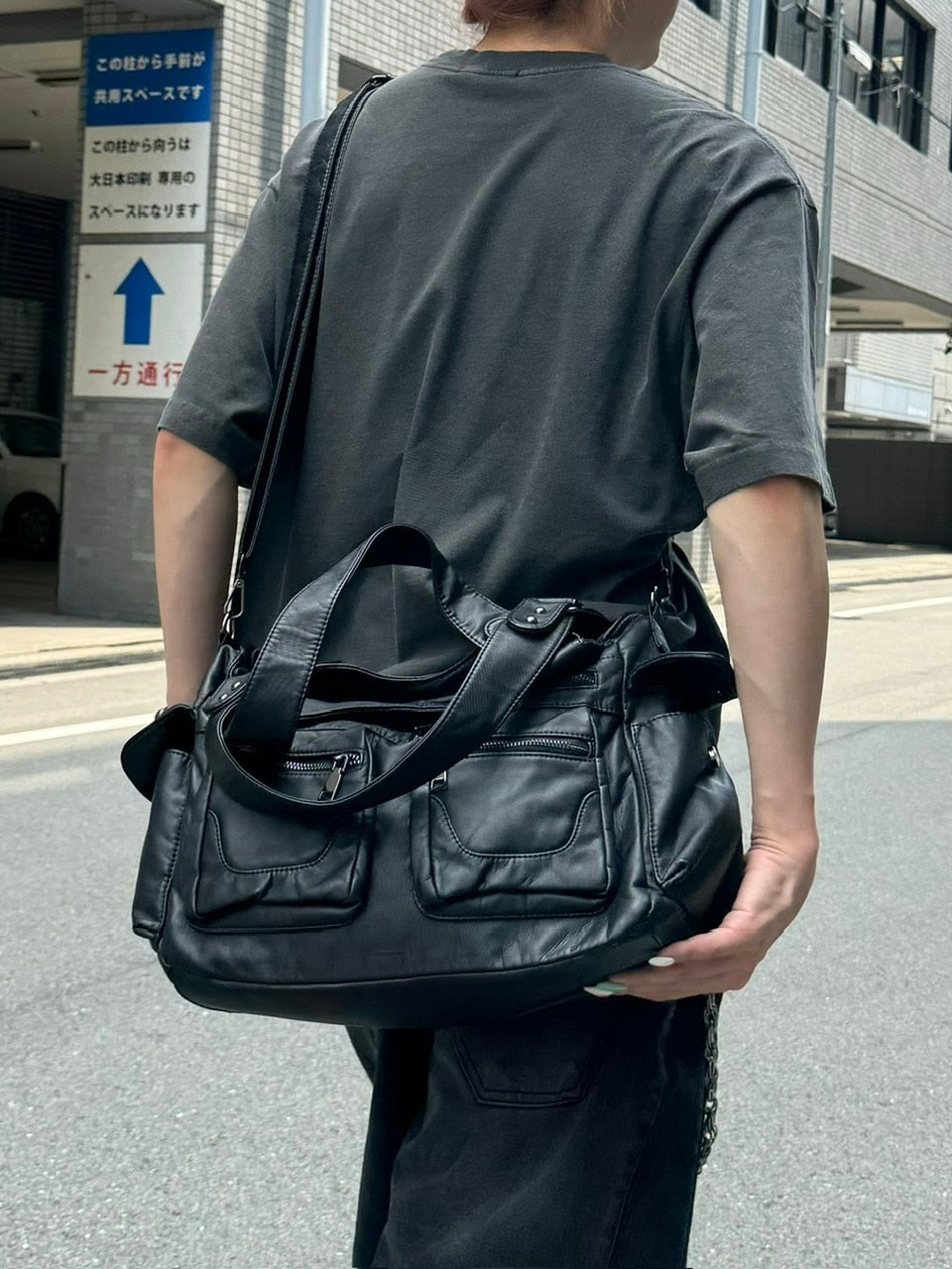 大阪店WEB限定【Chikashitsu +】leather pocket shoulder bag 3
