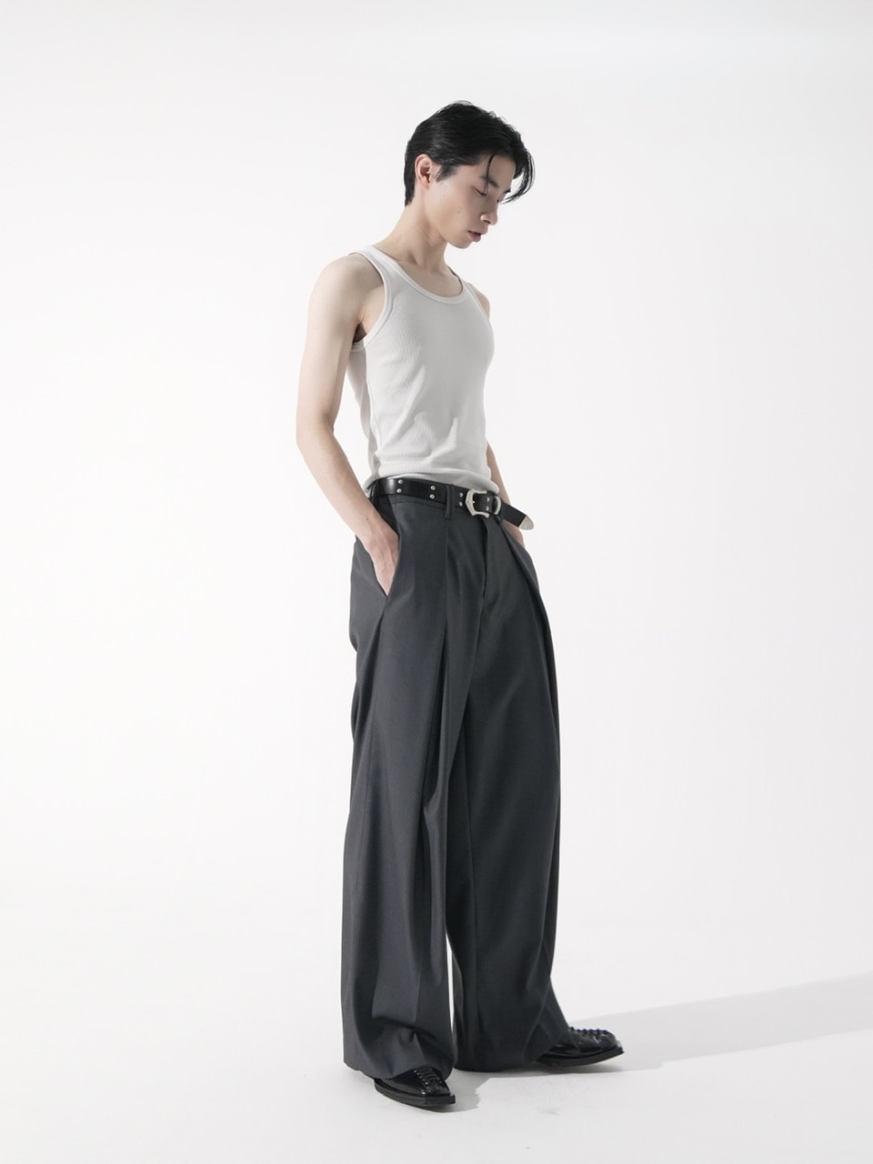 【CS】cross tuck drape slacks (charcoal)