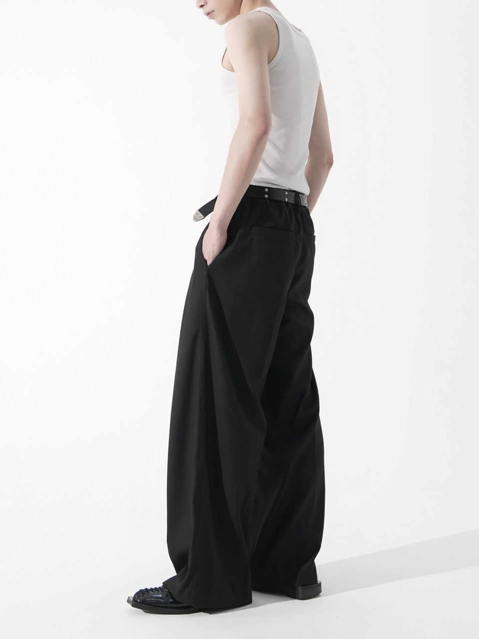 【CS】cross tuck drape slacks (black)