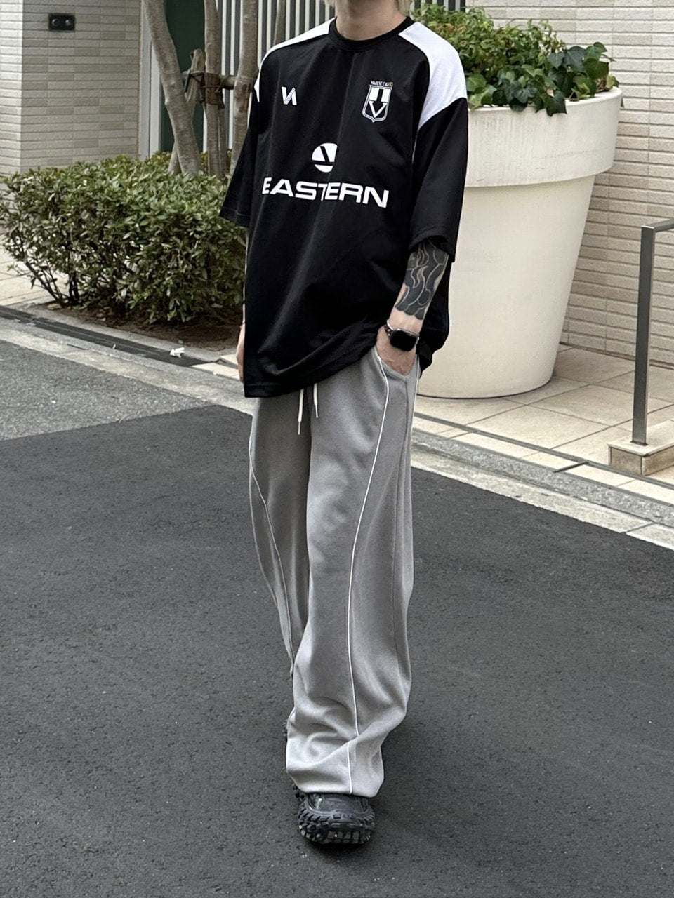 大阪店WEB限定受注制【Chikashitsu +】pigment piping wide sweat pants (2color)