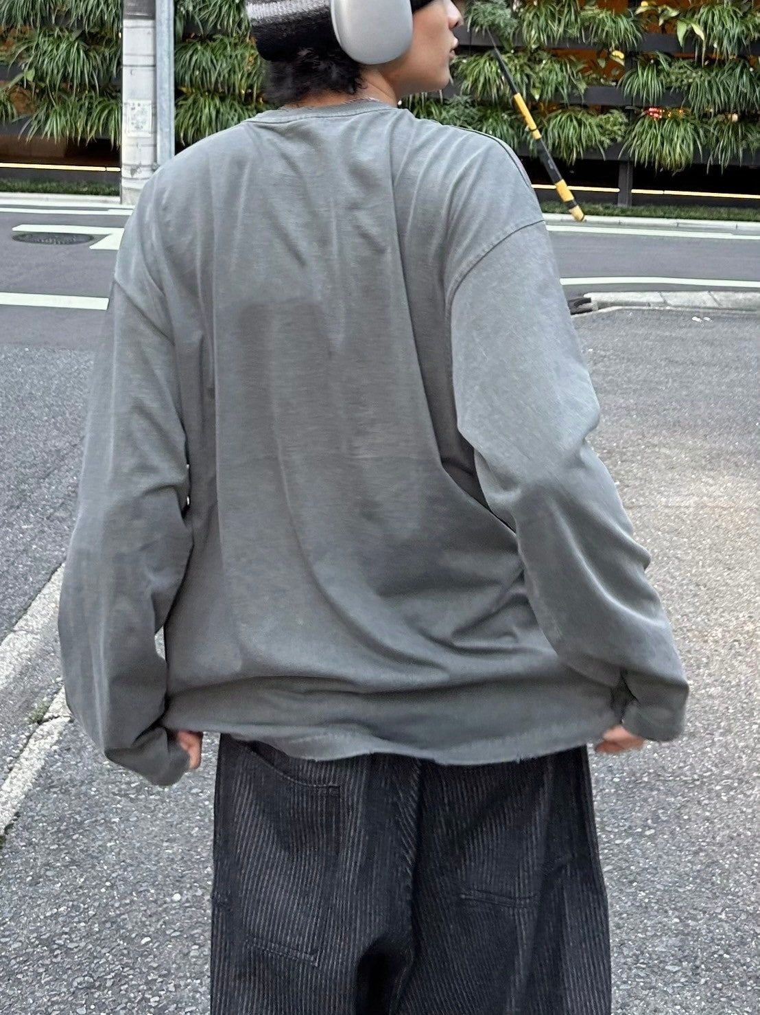 【Chikashitsu +】oversized shadow print damage long sleeve (2color) / 【チカシツプラス】オーバーサイズシャドウプリントダメージ長袖Tシャツ