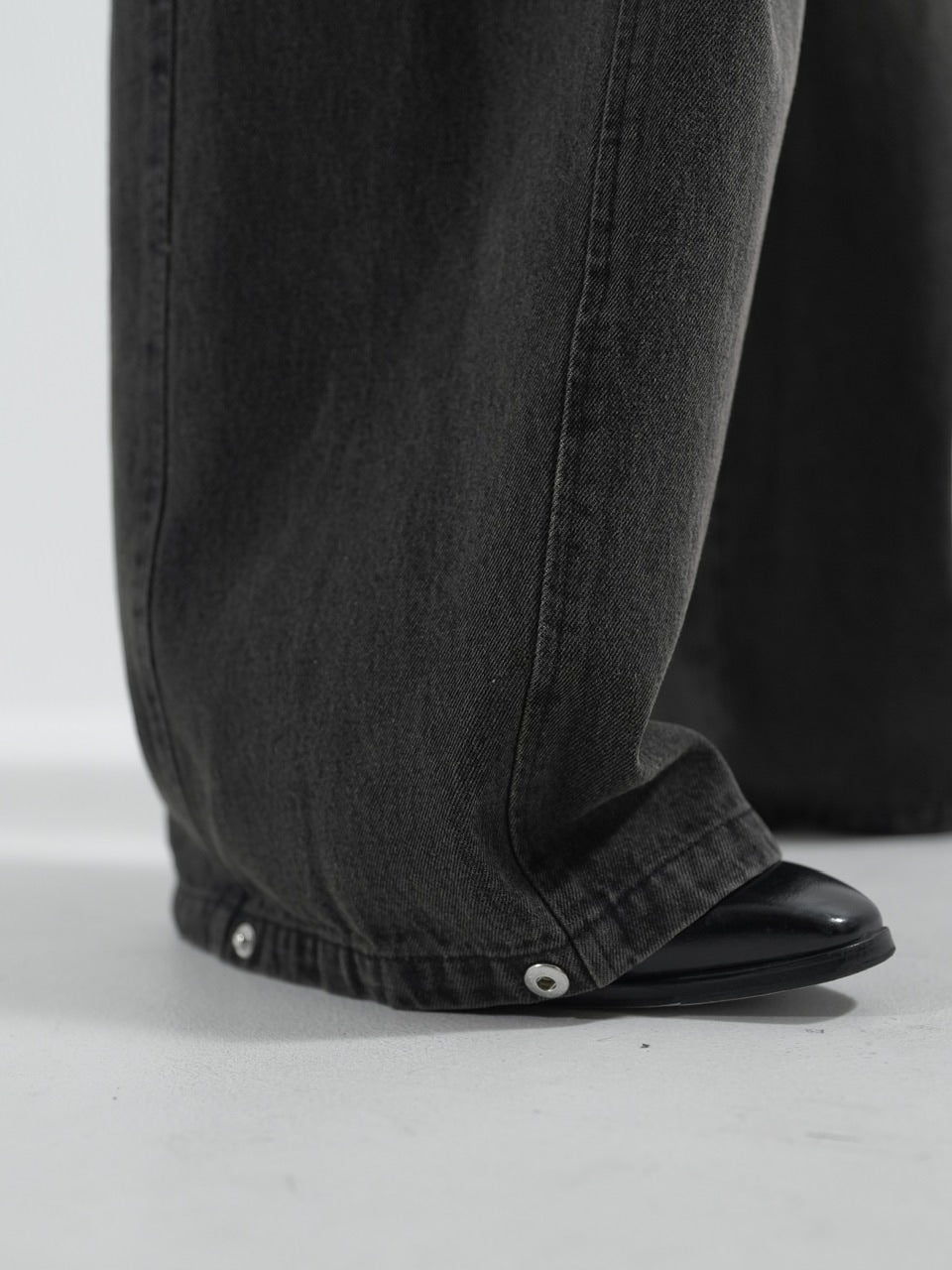 【CS】side tuck drape denim pants (dark brown)