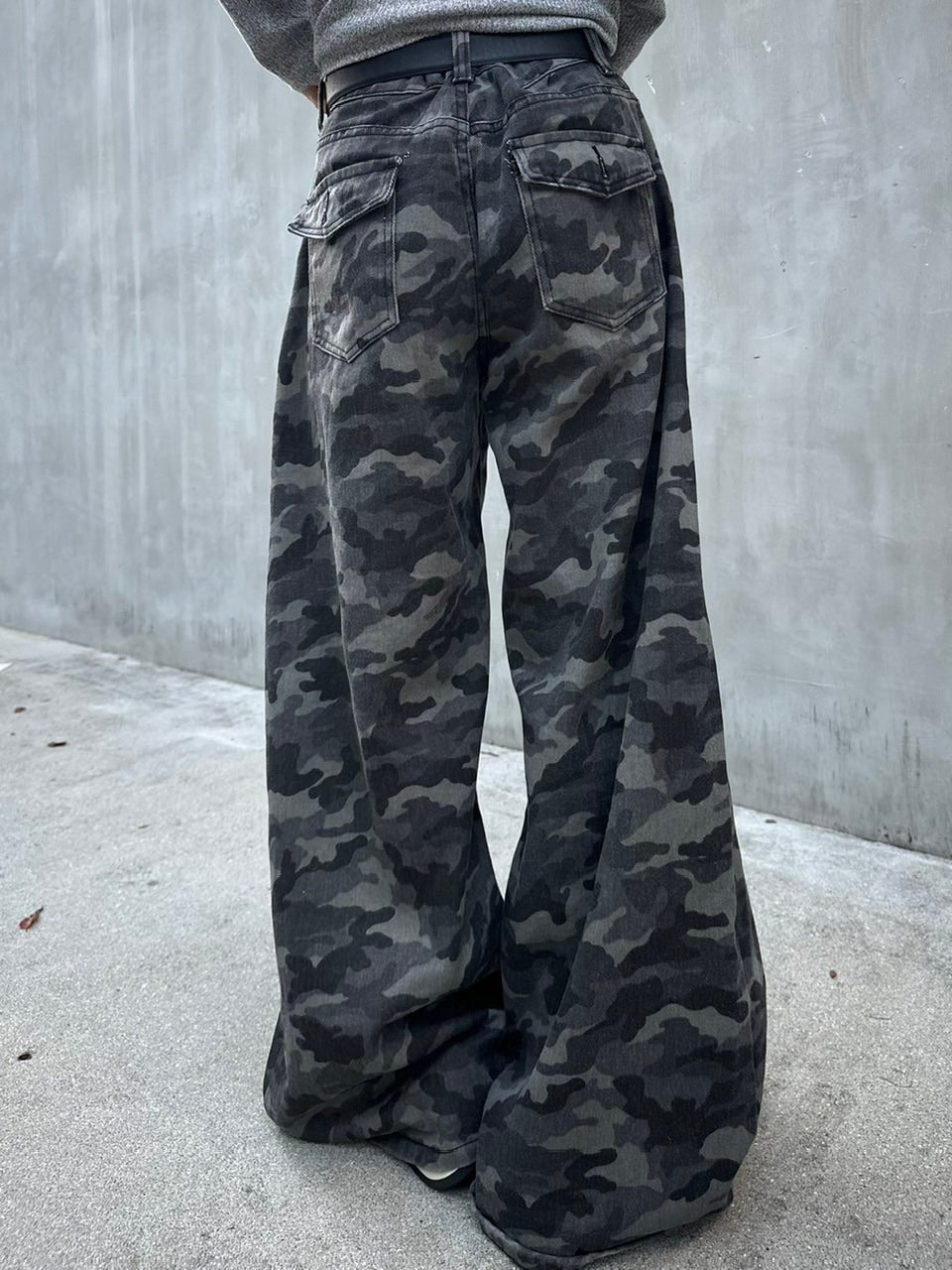 【LUV CODE】camouflage denim wide pants