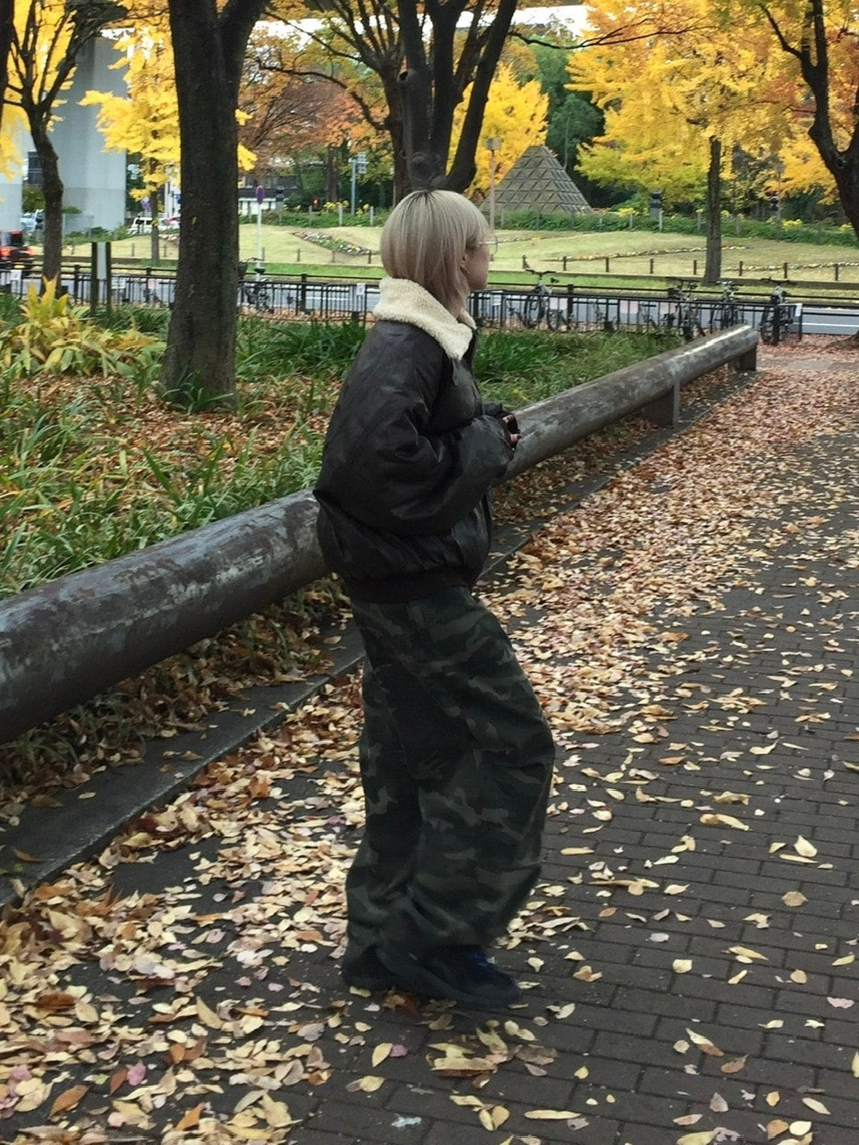 受注制【Chikashitsu +】snap button camouflage pants (2color) / 【チカシツプラス】スナップボタンカモフラージュワイドデニムパンツ