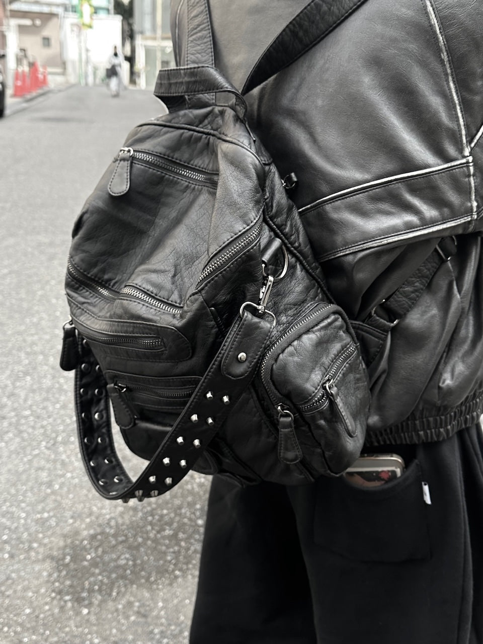 大阪店WEB限定受注制【Chikashitsu +】leather studs backpack