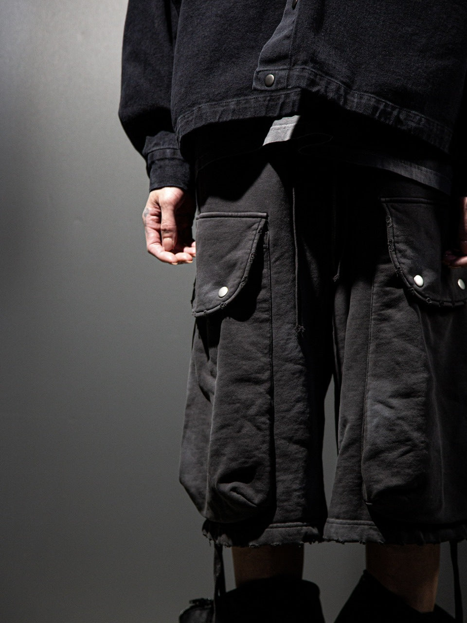 【DIG YOUR OWN GRAVE】FULL ZIP SHORTS
