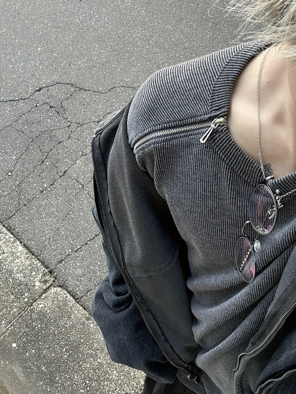 大阪店WEB限定【Chikashitsu +】shoulder zip long sleeve (2color)