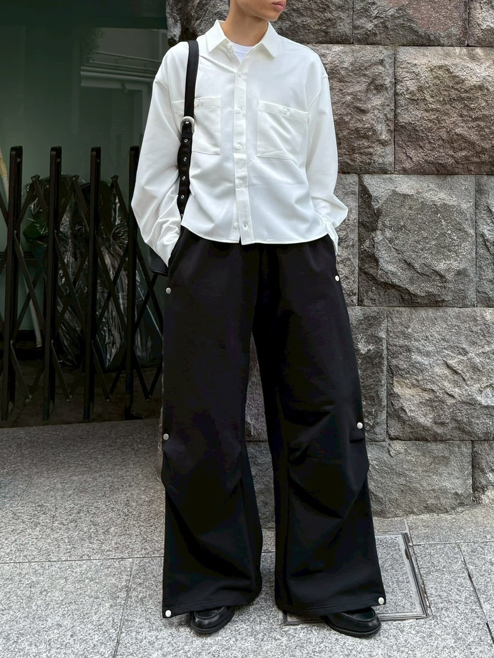 受注制【Chikashitsu +】cropped long sleeve shirt (3color)