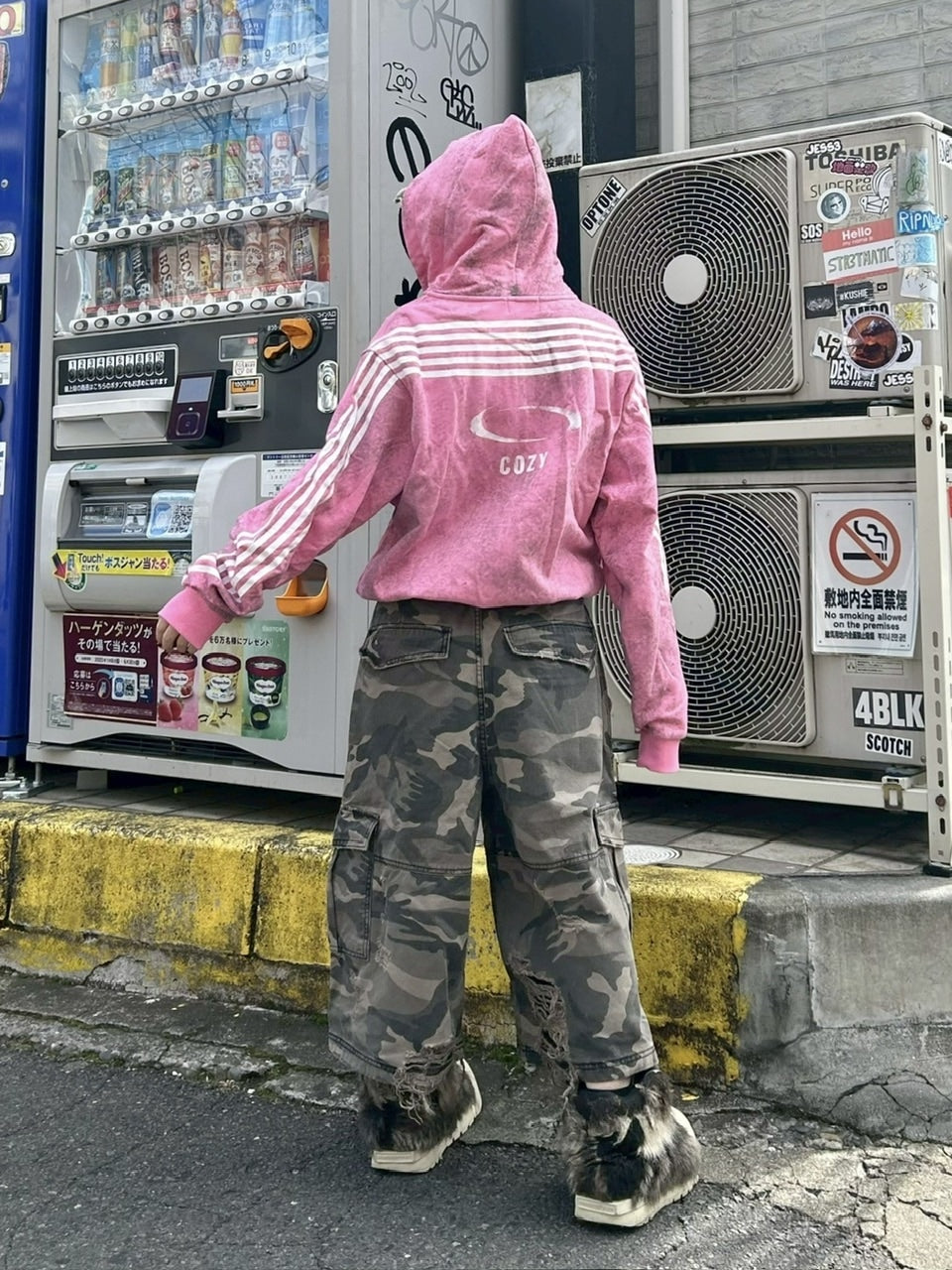 【Never mind the XU】camouflage damage half pants (2color) / 【ネバーマインドザエックスユー】カモフラージュダメージデニムハーフパンツ