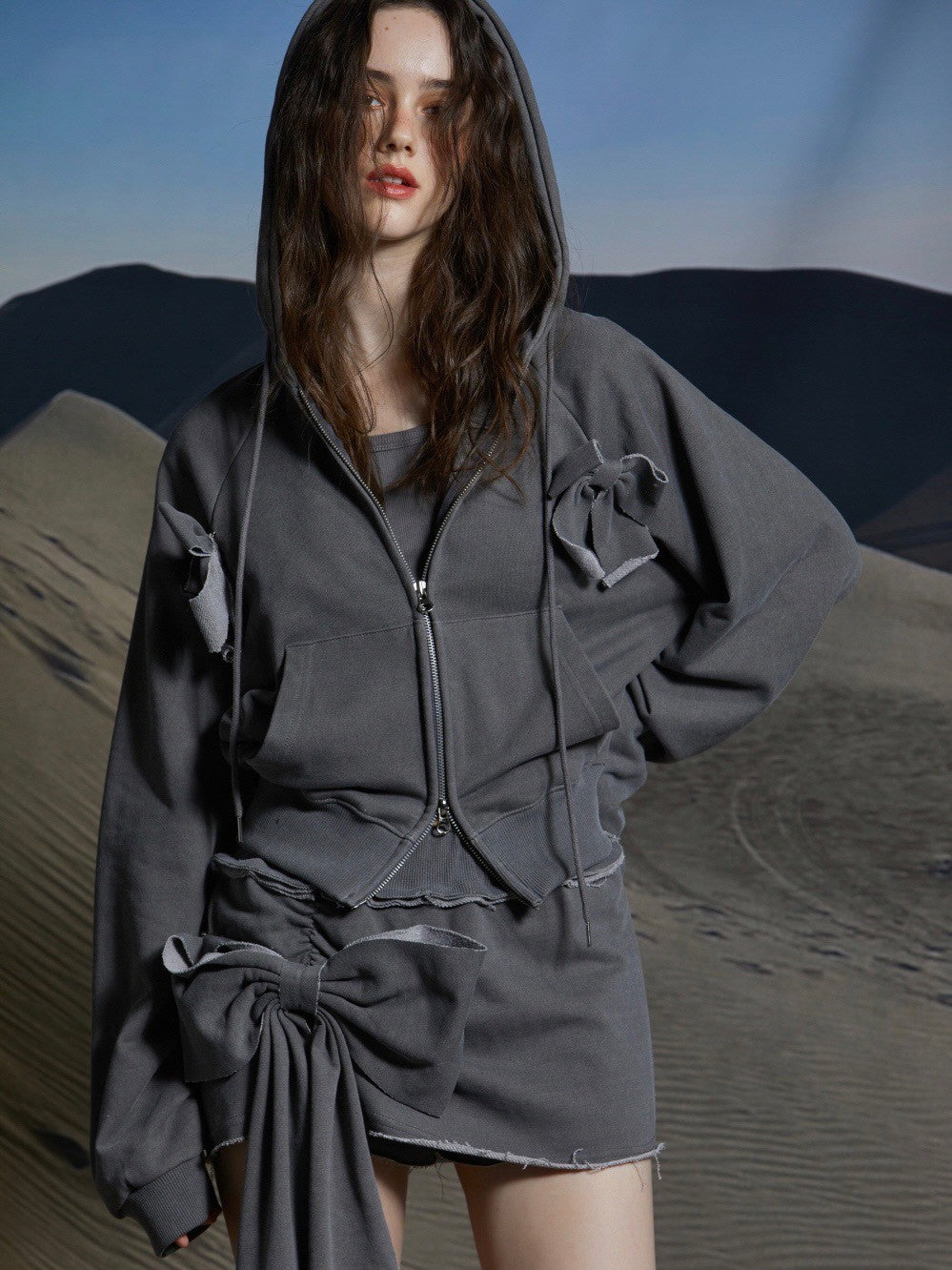 【GATELESS】RIBBON POP ZIPUP HOODIE