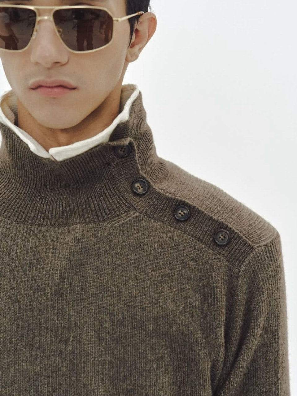 【MMIC】Oblique Turtleneck
