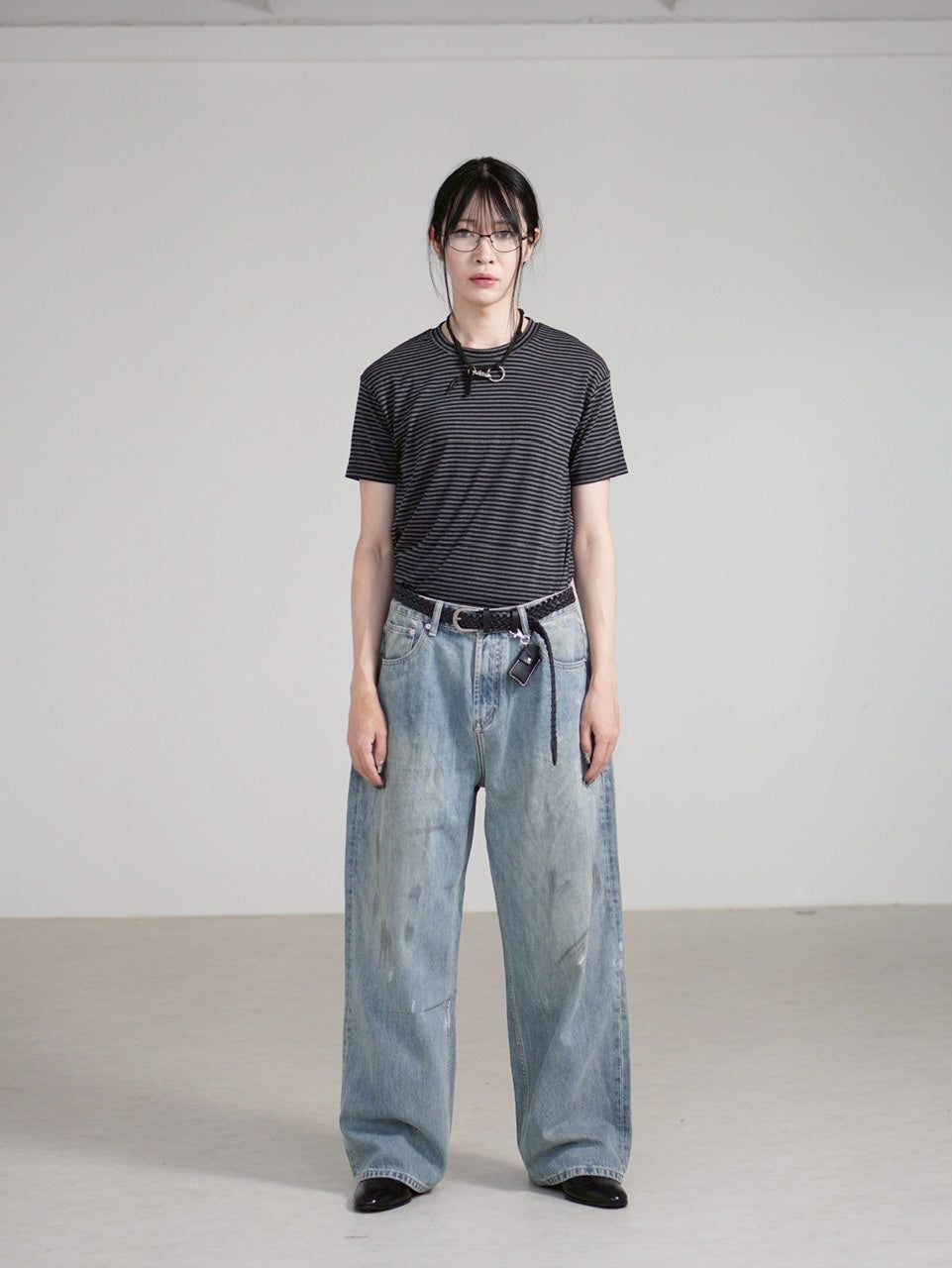 【Chikashitsu +】dirty wash semi wide denim (2color) / 【チカシツプラス】ダーティーウォッシングセミワイドデニムパンツ