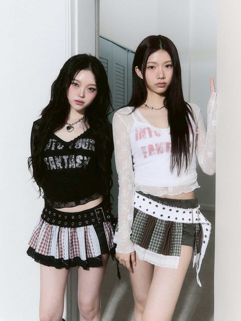 【CHERRYQUIRI】seethrough v neck shirring sleeve