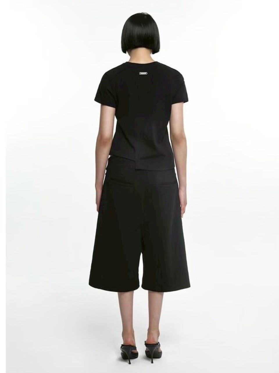 【NACHE】ASYMMETRIC LINE T-SHIRT