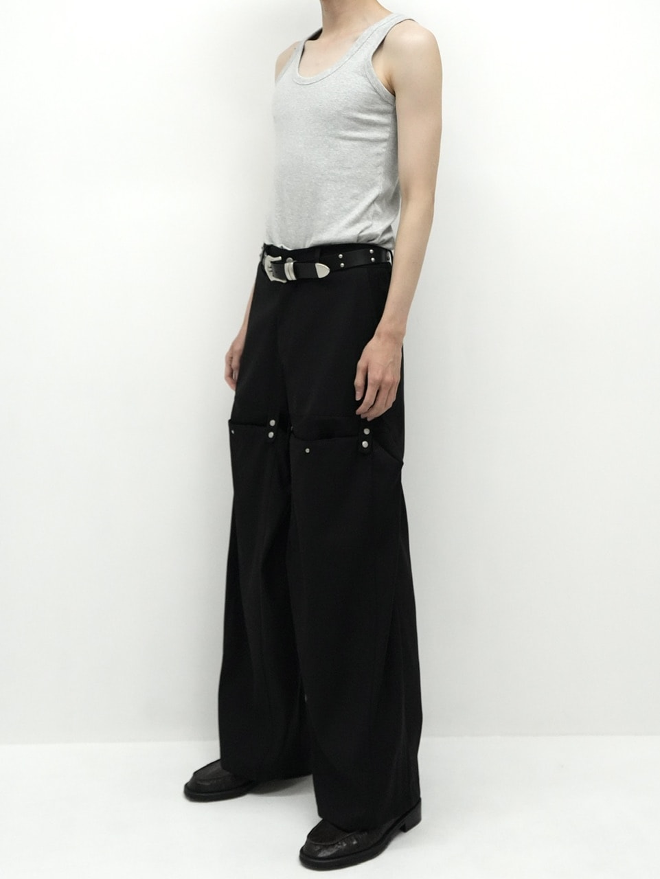 【CS】FLOW FIT DRAPE SLACKS(BLACK)