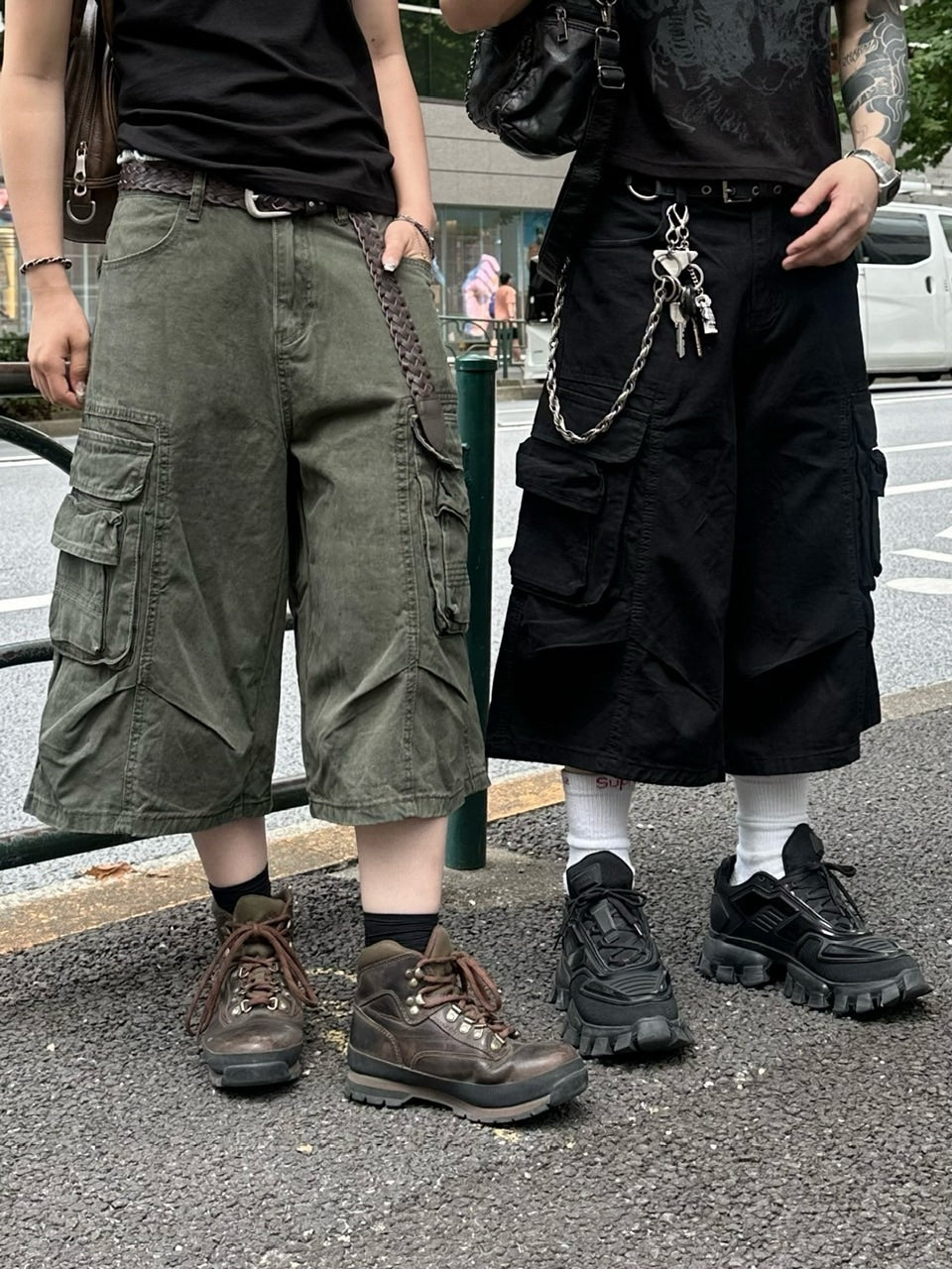 大阪店WEB限定受注制【Chikashitsu +】cotton cargo bermuda pants (2color)