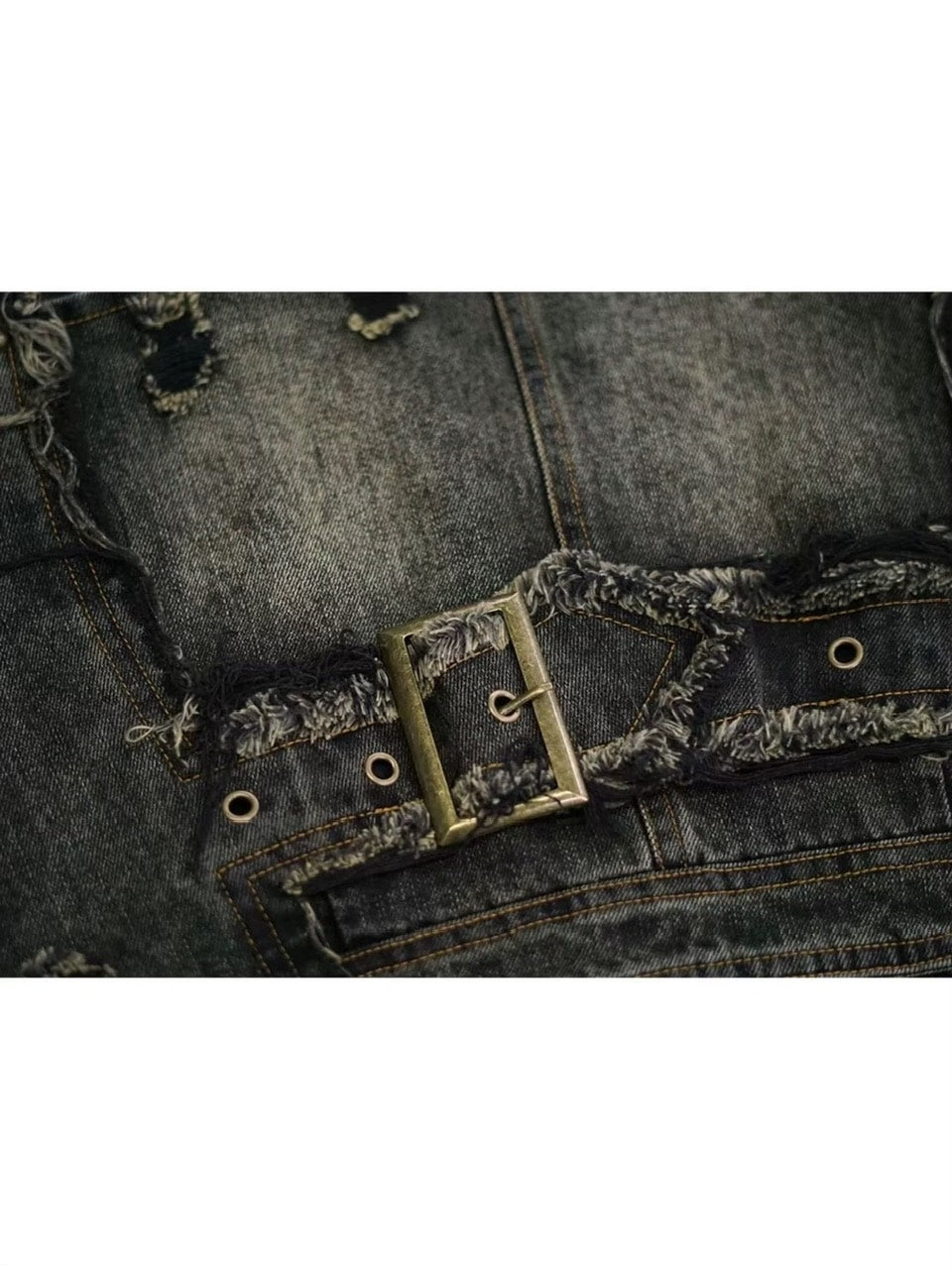 【Cest Nous】Denim Raw Hem Short Skirt