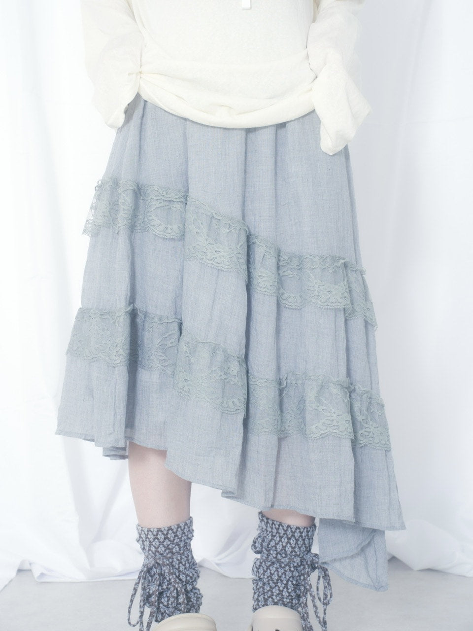 国際配送【Nerd out XU】unbalance long frill skirt (3color) / 【ナードアウトエックスユー】アンバランスロングフリルスカート