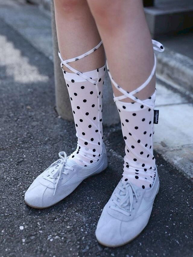【Uglyshadow】MESH DOTTED SOCKS / 【アグリーシャドウ】メッシュドットシアーリボンソックス